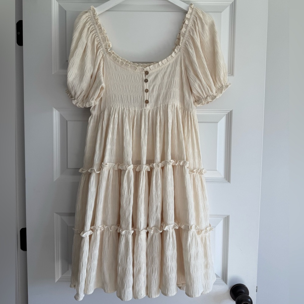 Easel Puff Sleeve Tiered Mini Dress NWT